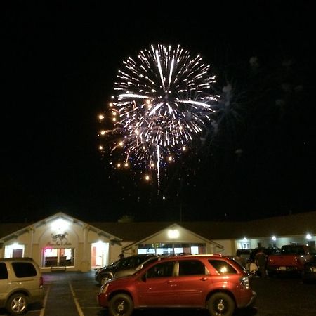 Pacer Inn & Suites Motel Delaware Bagian luar foto