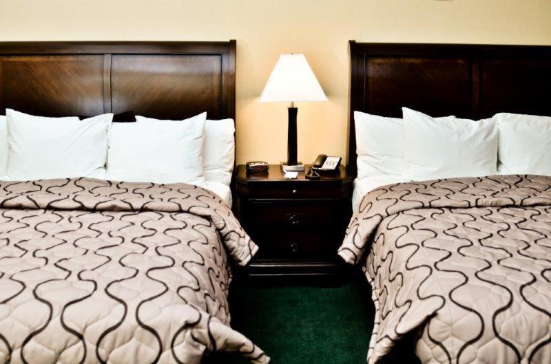 Pacer Inn & Suites Motel Delaware Bagian luar foto