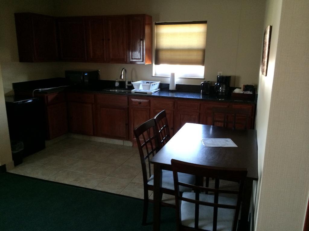 Pacer Inn & Suites Motel Delaware Ruang foto