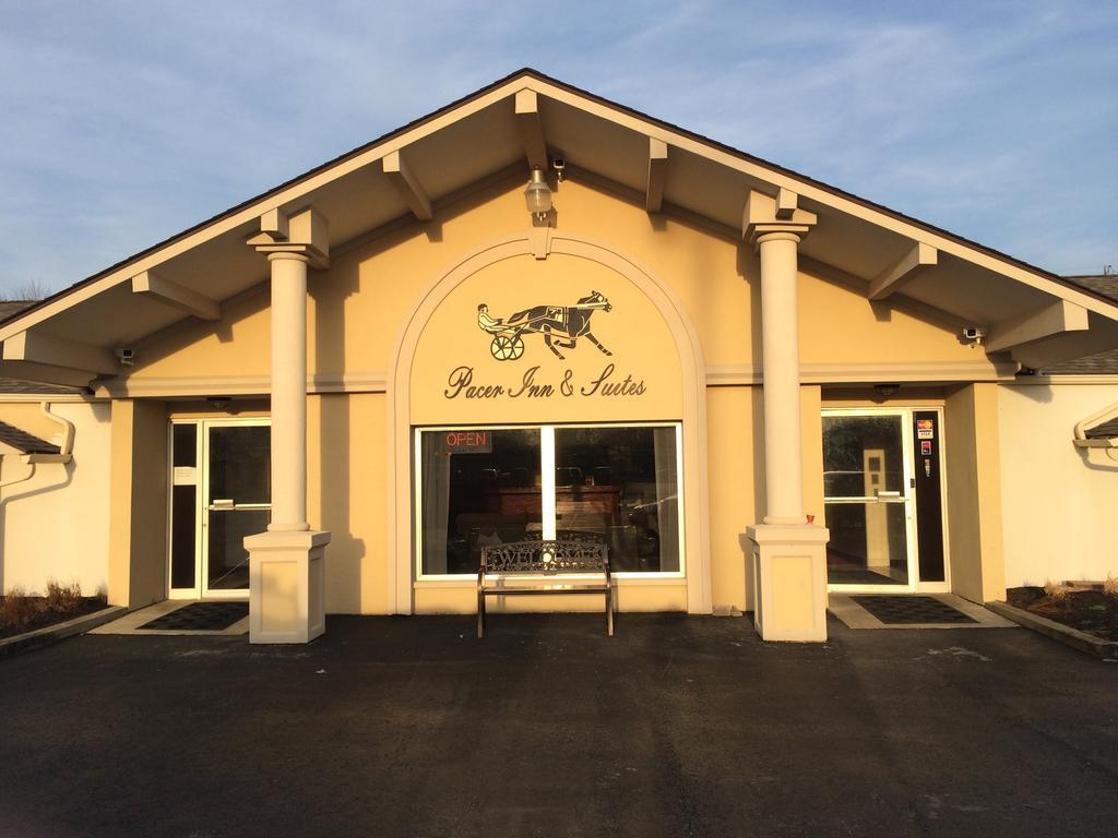 Pacer Inn & Suites Motel Delaware Bagian luar foto