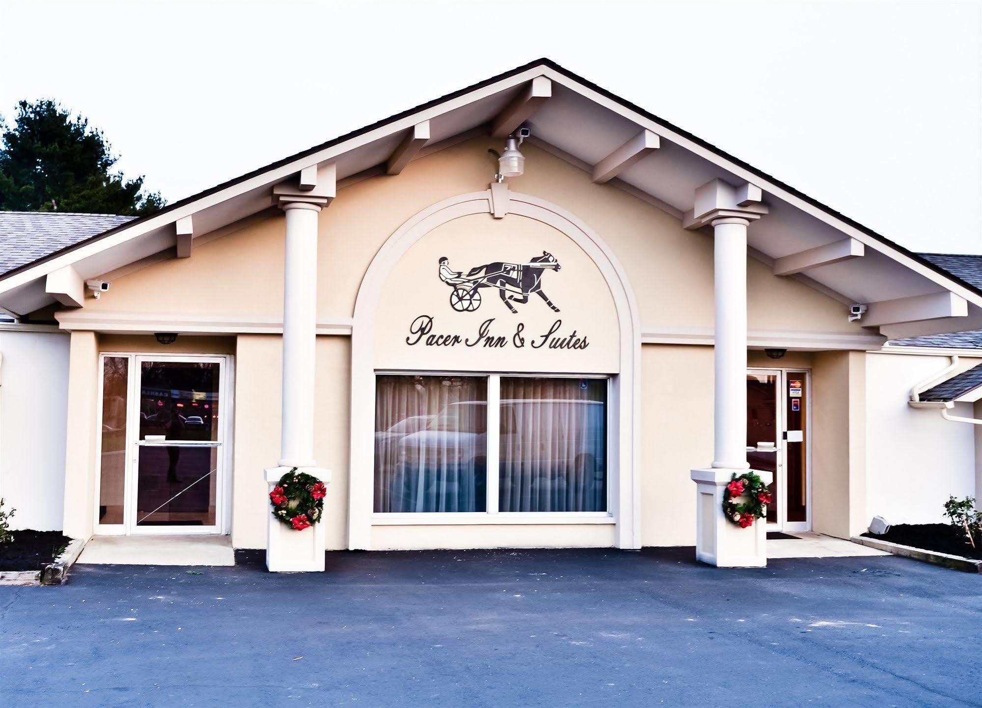 Pacer Inn & Suites Motel Delaware Bagian luar foto